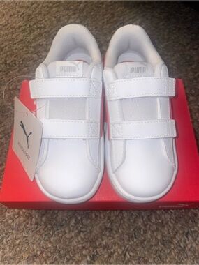 Puma Kids White Velcro Strap Sneakers